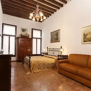  Apartment Leoncini With A Wonderful Canal View Italien