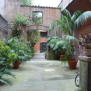  Apartment Palazzo Velli Italien